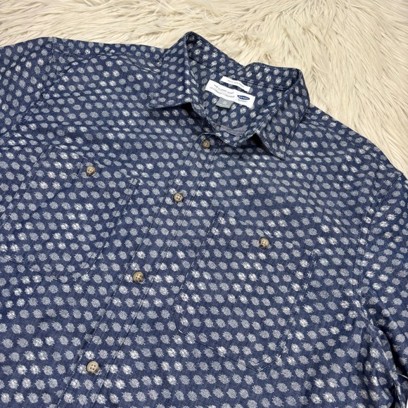 NWT Old Navy Men's XL Dot Printed Short Sleeve Chambray Shirt Classic Preppy - Picture 2 of 5